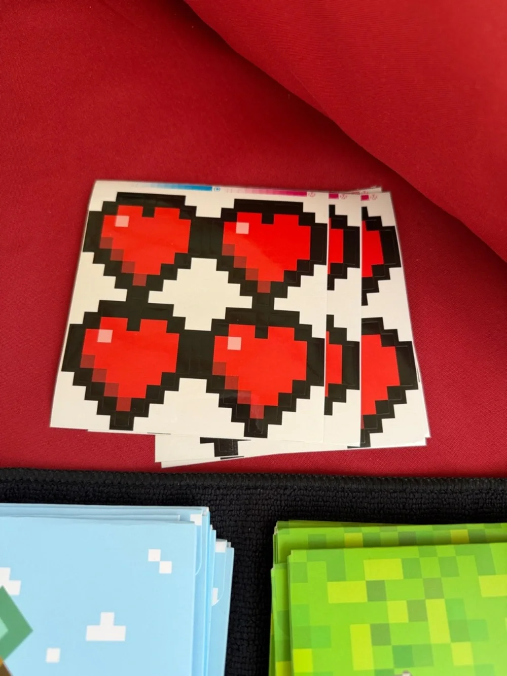 32 count Pixel Game-Themed Birthday Gift Bags with Heart Stickers - Blue & Green